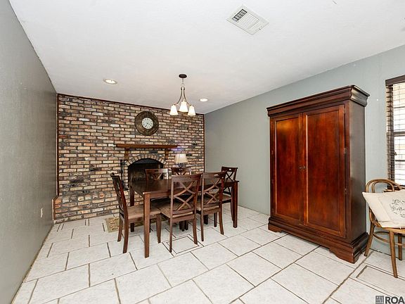 5th image of 445 Venzule Dr