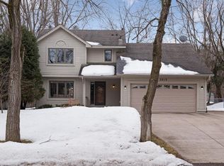 5213 Michaele Ln, Minnetonka, MN 55345
