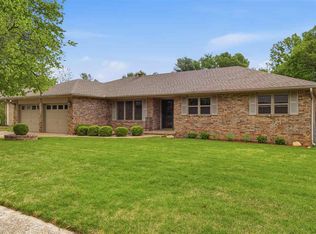 2305 El Camino St, Ponca City, OK 74604