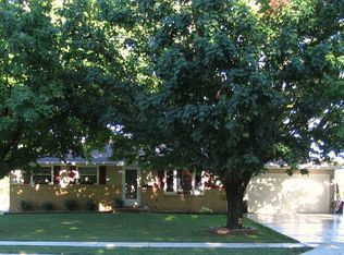 1330 Cardinal Ln, Green Bay, WI 54313