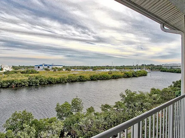 565 Bahia Beach Blvd, Ruskin, FL 33570