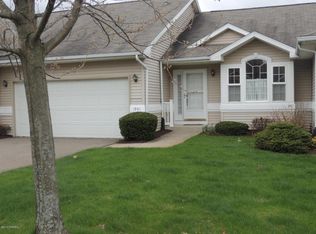 1941 Quail Cove Dr, Kalamazoo, MI