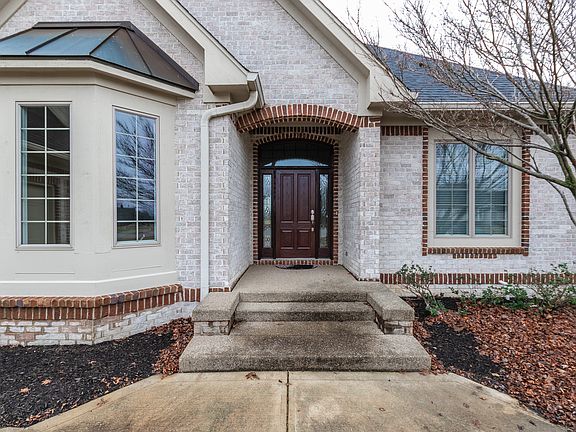 2nd image of 16409 Gleneagles Ct