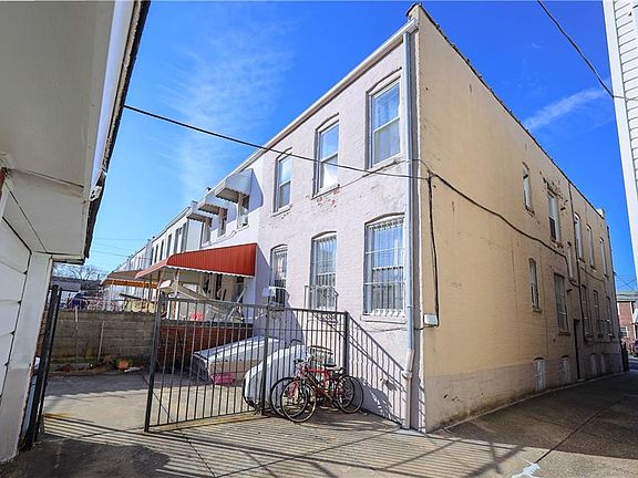 3rd image of 217 Bay 41st St