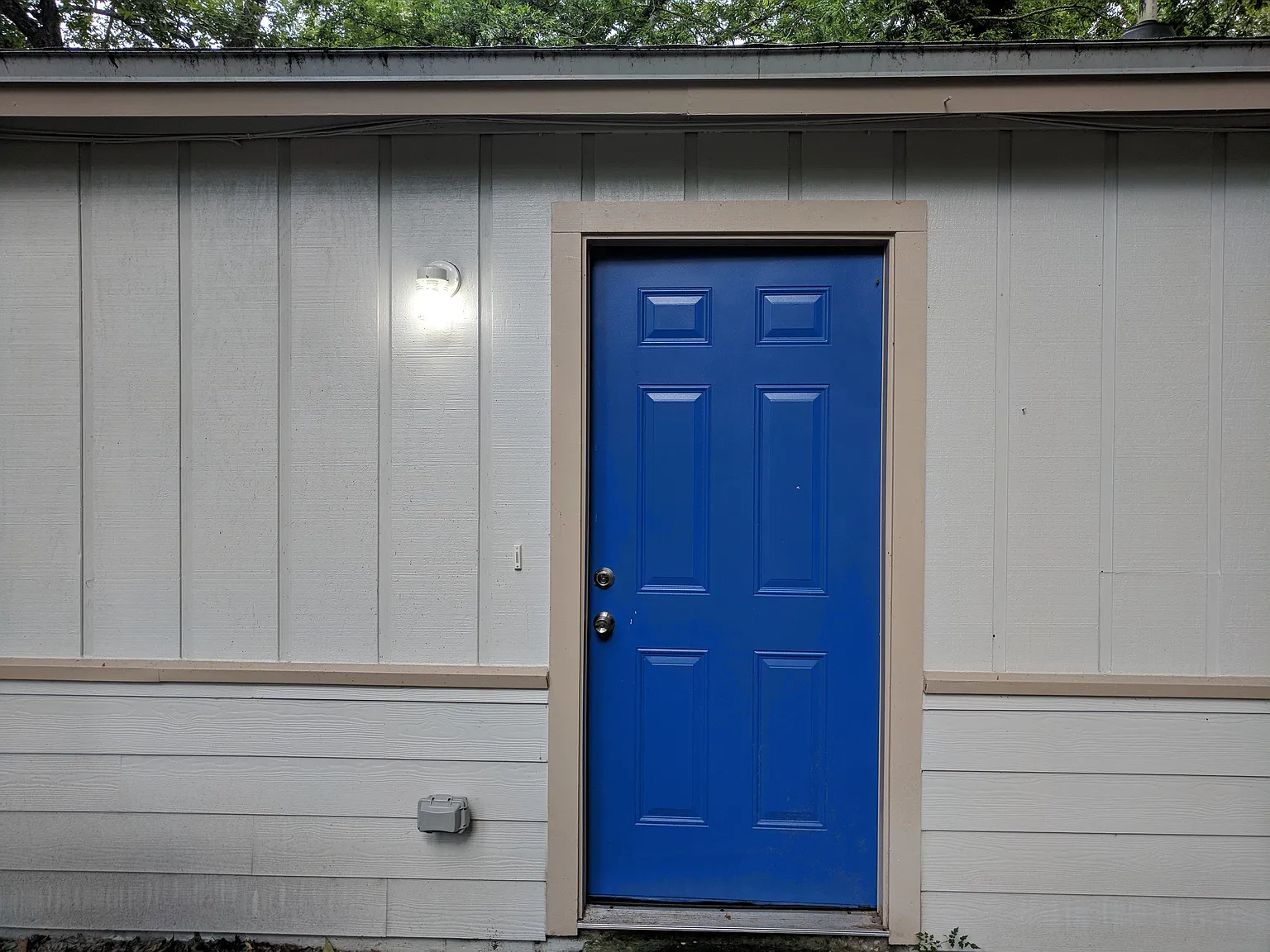 3304 Phyllis St — Photo 2