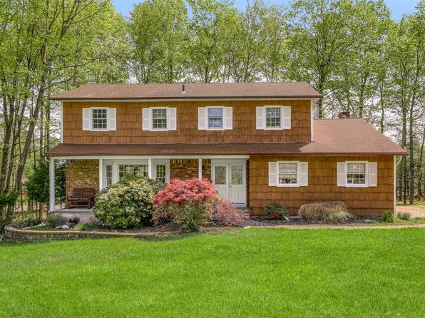 11 Overhill Lane, New City, NY 10956