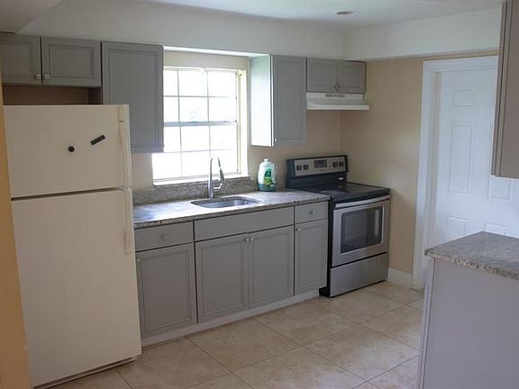 3rd image of 4641 Boatman St