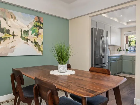 3667 Azure Lado Dr, Oceanside, CA 92056