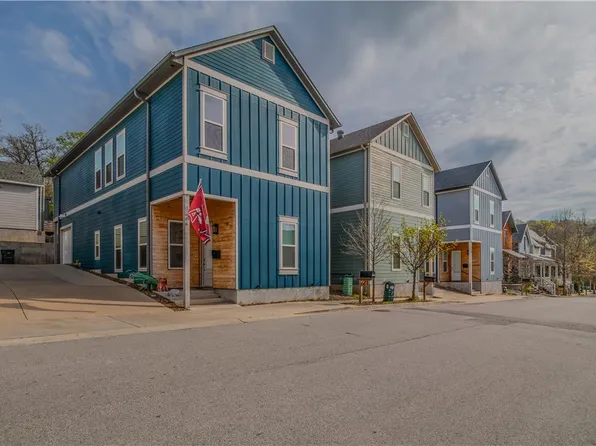 134 E South St, Fayetteville, AR 72701