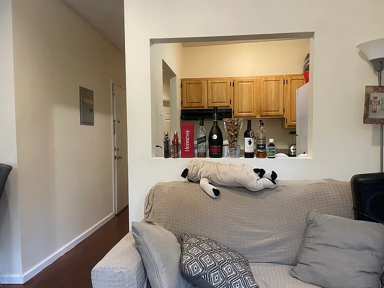 1115 Harrison Ave #2 — Photo 5