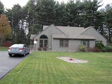 2nd image of 44 Queen Mary Dr