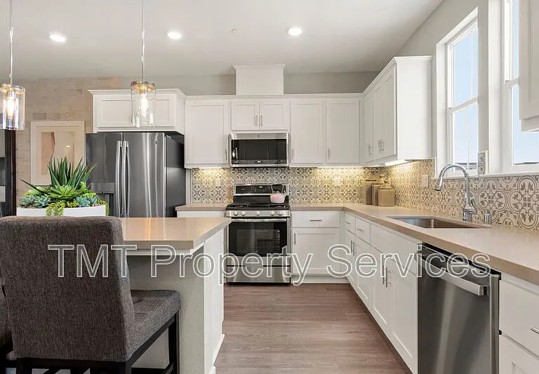 2957 Valbonne Walk — Photo 30