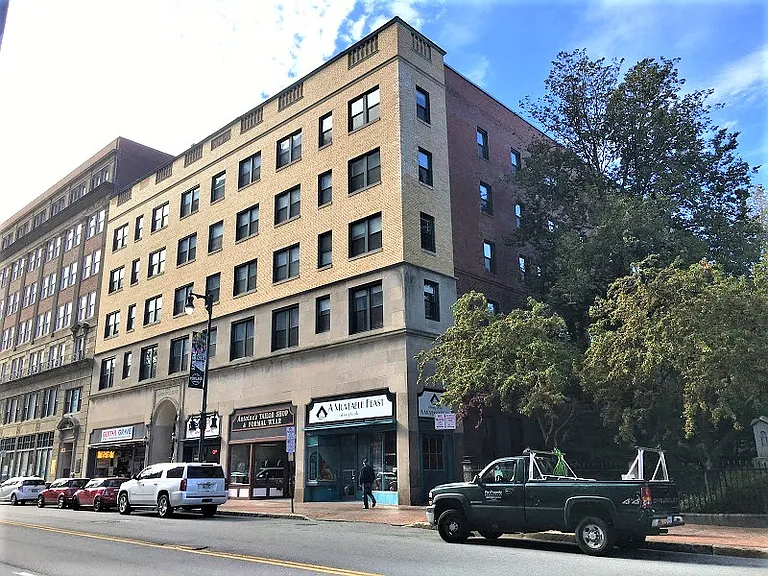 439 Congress Street — Photo 14