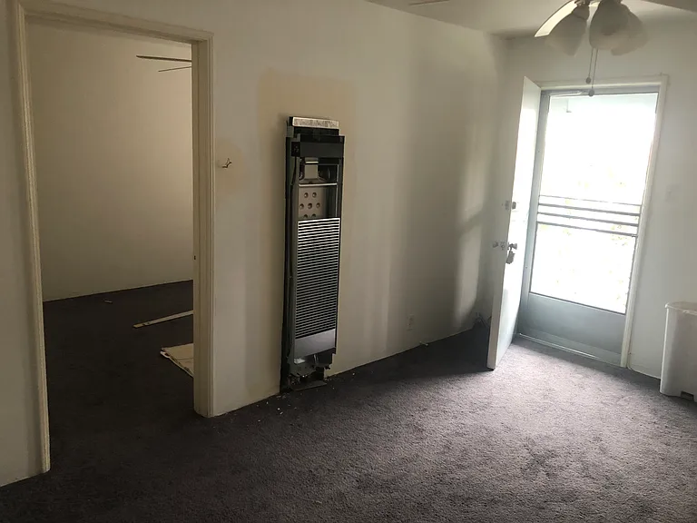66 Roswell Ave #5A — Photo 3