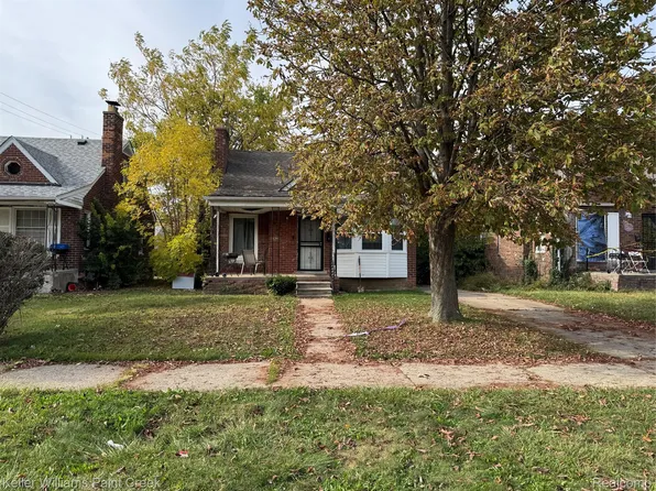 11609 Beaconsfield St, Grosse Pointe, MI 48224
