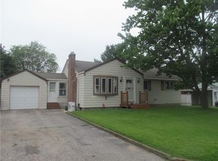 97 Blanchard Ave, Warwick, RI 02888