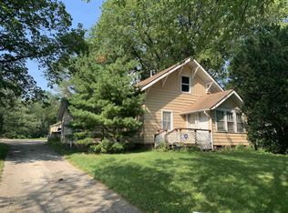 1919 Ogilby Rd, Rockford, IL 61102