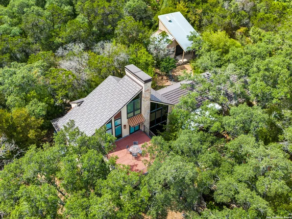 10203 Lazy J Trl, Helotes, TX 78023