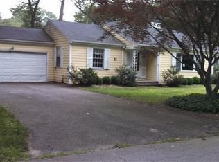82 Westwood Park Cir, Attleboro, MA 02703