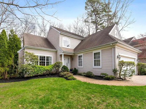 513 Country Club Dr, Egg Harbor, NJ 08215