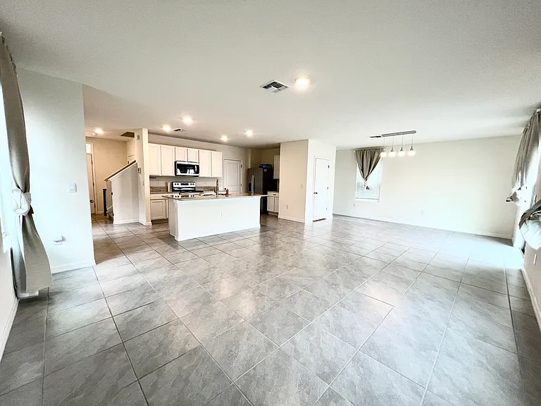 5663 Hollingworth Trl — Photo 7