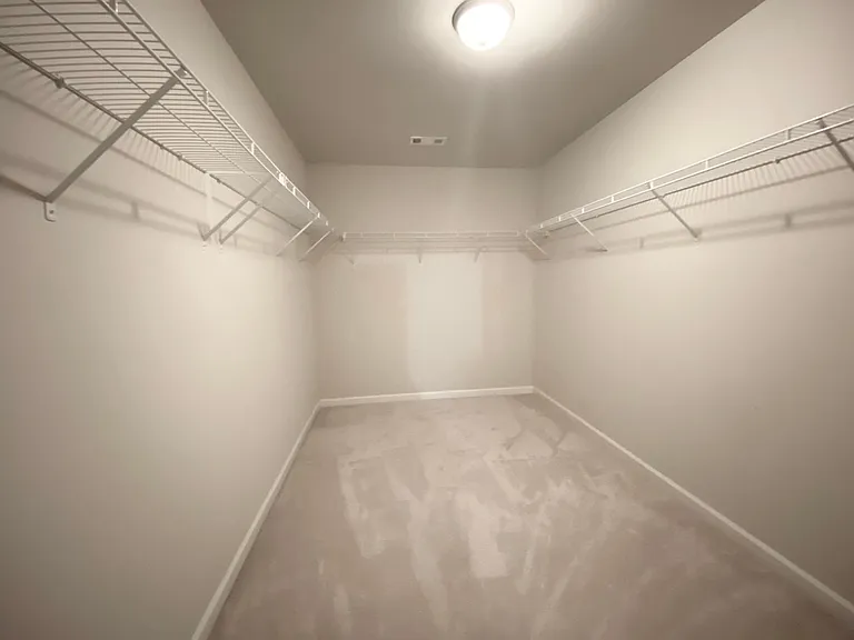 390 Holdings Dr — Photo 11