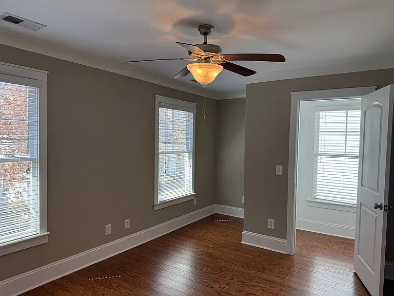 303 Newport Hill Ln — Photo 26
