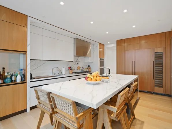 1 West End Avenue image 4 of 16