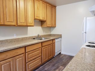 670 Lincoln Ave APT 2, Napa, CA 94558
