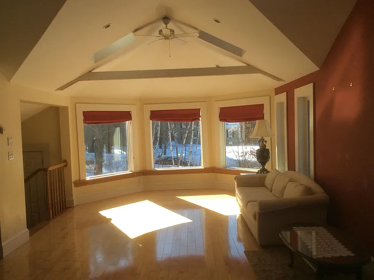 Horseshoe Rd — Photo 4