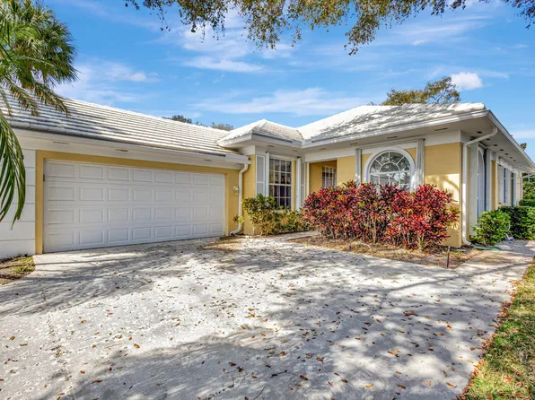 8403 E Garden Oaks Circle, Palm Beach Gardens, FL 33410