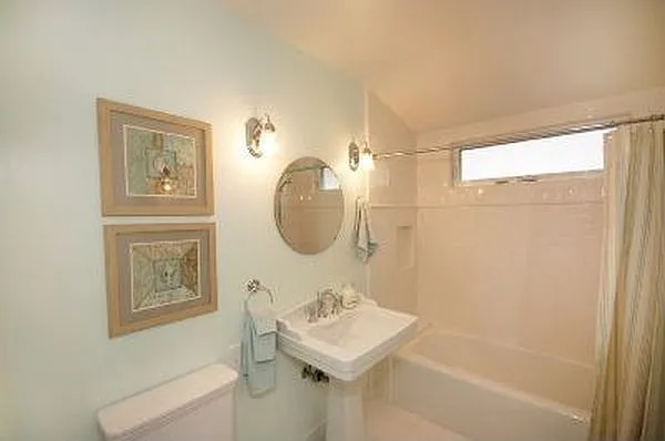 156 Duane St — Photo 8
