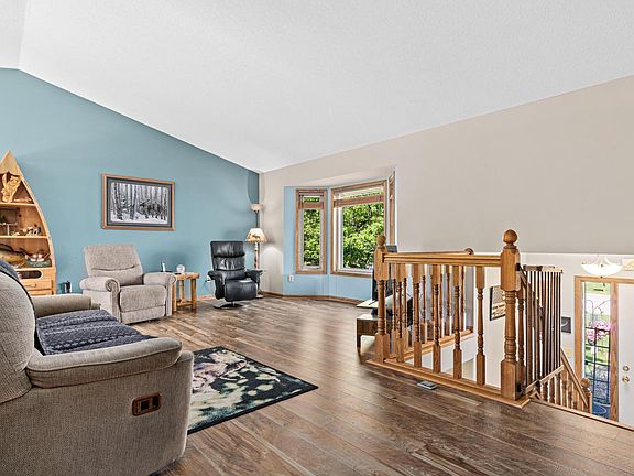 3rd image of 16608 Imperial Way