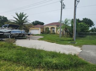 350 Alligator Pl, Venice, FL 34293