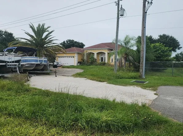 350 Alligator Pl, Venice, FL 34293