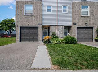 2440 Bromsgrove Rd #50, Mississauga, ON L5J 4J7