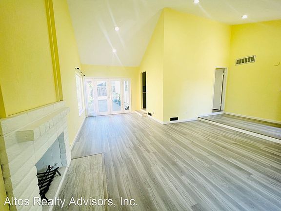 3rd image of 3832 Ainsley Ct