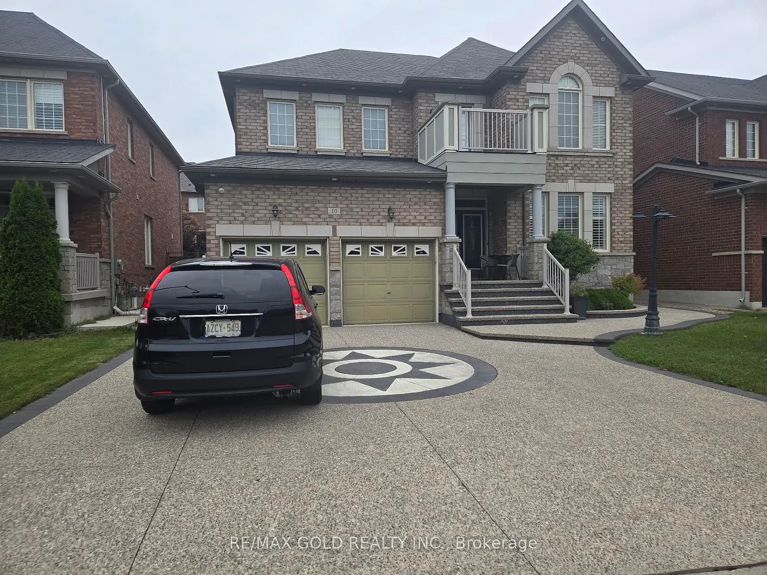 3 bed, $2,500 — Photo 1