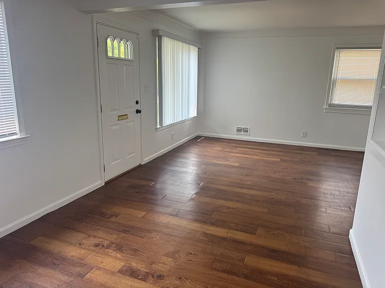 6425 Mayfair St — Photo 2