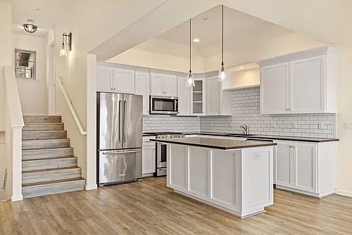 103 Greve Pl Photo 1