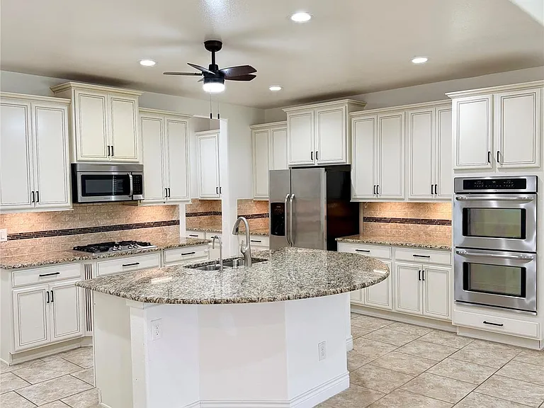 6515 Sterling Shores Ln — Photo 13