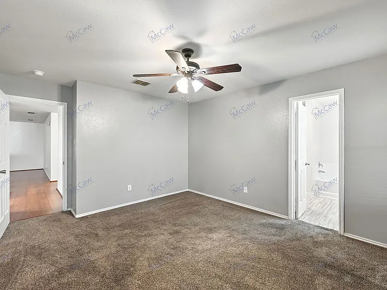 10512 Flagstaff Run — Photo 11