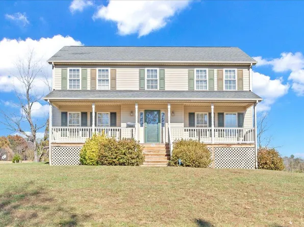 668 Brookfield Ln, Roanoke, VA 24012