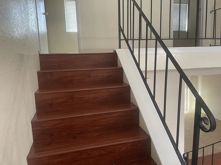 125 Serpentine Dr — Photo 11