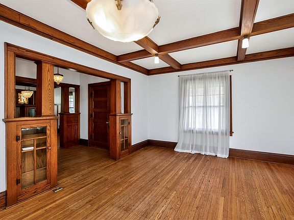 5th image of 654 36th St