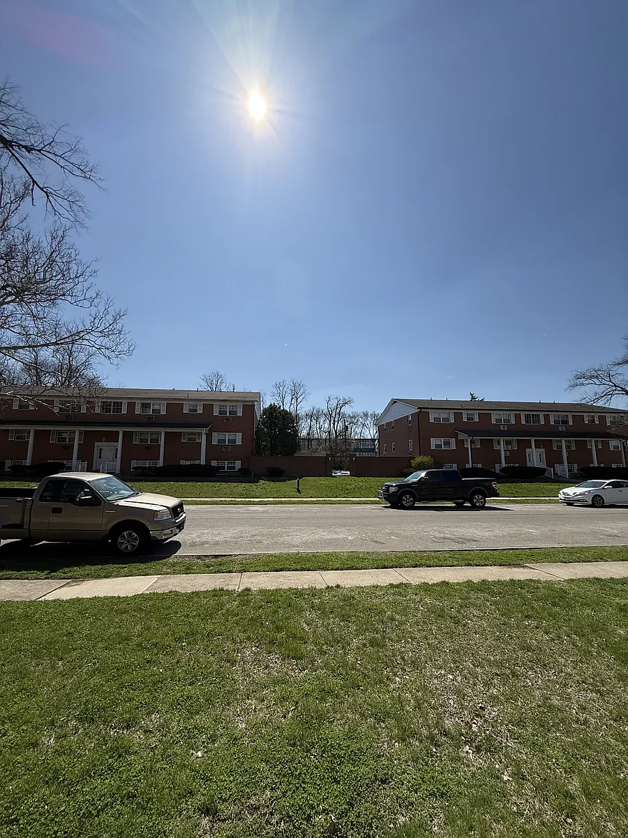 Building Photo - Centerville Arms