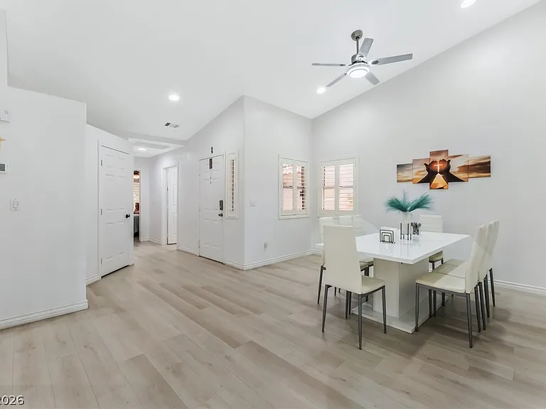 3404 Wexford Ln #101 — Photo 10