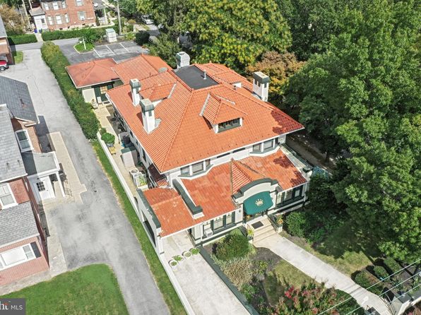 1049 E King St, Lancaster, PA 17602