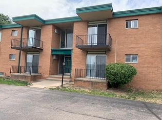 1860 Axtell Dr APT 5, Troy, MI 48084