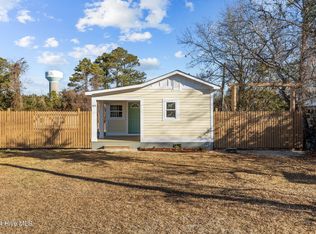 208 Dorcas Dr, Newport, NC 28570
